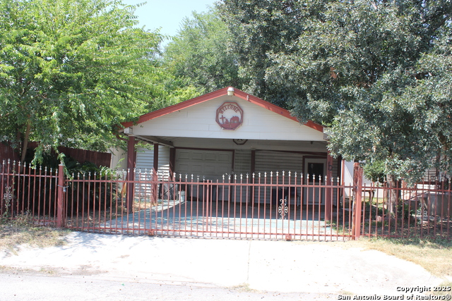 Image 29 of 30 For 630 Carlisle