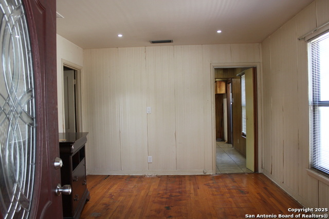 Image 5 of 30 For 630 Carlisle