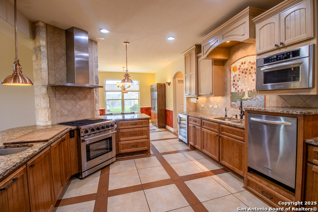 Listing photo id 10 for 6515 Highway 27