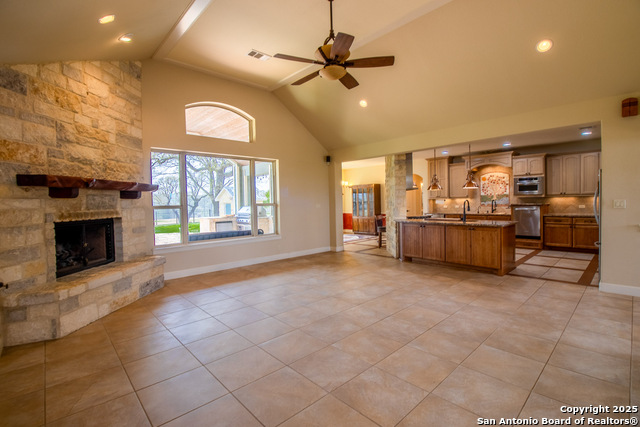 Listing photo id 14 for 6515 Highway 27