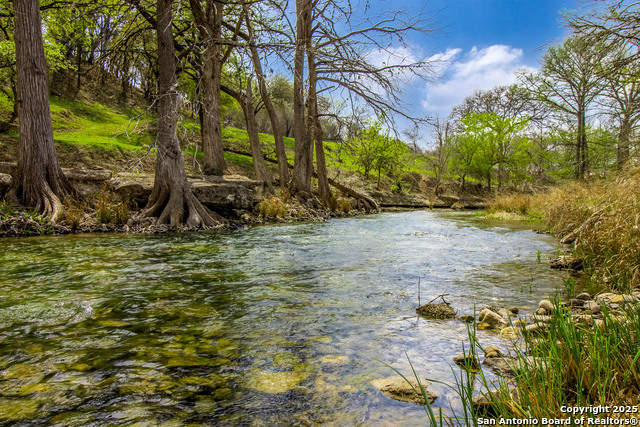 Listing photo id 0 for 6515 Highway 27