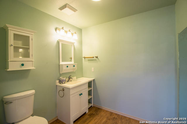 Listing photo id 34 for 6515 Highway 27