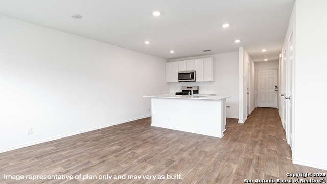 Image 3 of 30 For 5919 Cinnabar Corner