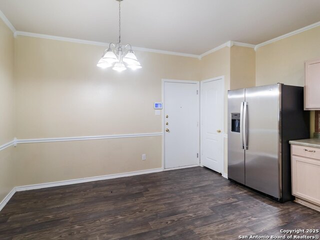 Image 4 of 27 For 806 Brandon Willow