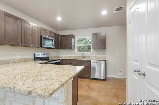 Image 9 of 21 For 150 Hill Dr