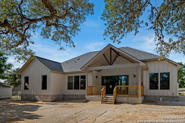 Image 35 of 40 For 379 Toye