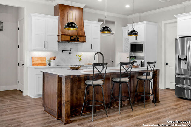 Image 4 of 40 For 379 Toye