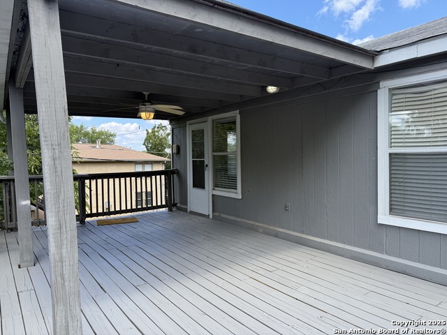 Image 2 of 11 For 3402 New Braunfels N 3