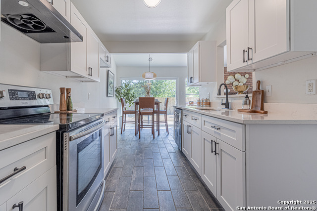 Listing photo id 18 for 1142 Churing