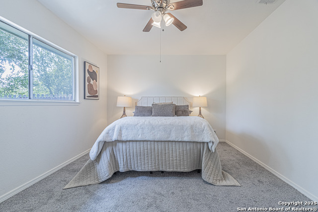 Listing photo id 21 for 1142 Churing