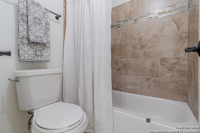 Listing photo id 27 for 1142 Churing