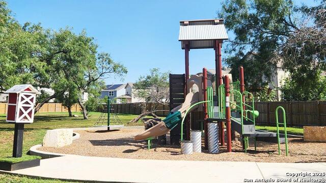 Image 22 of 29 For 4734 Beryl Loop