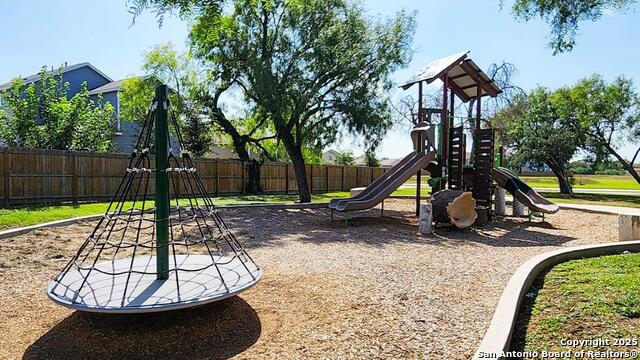 Image 23 of 29 For 4734 Beryl Loop