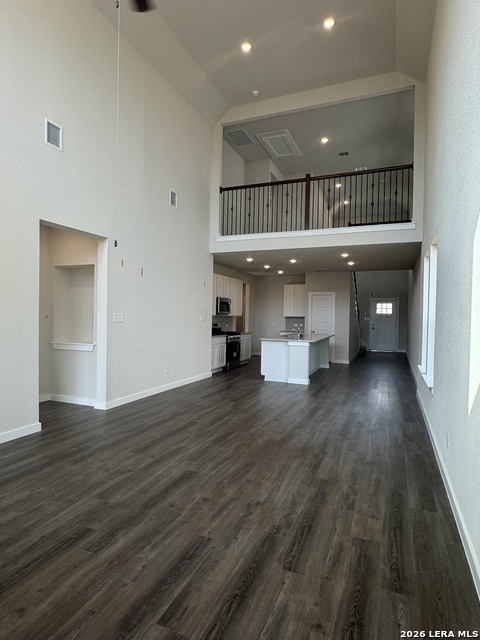 Image 2 of 33 For 6122 Quiet Oak Place