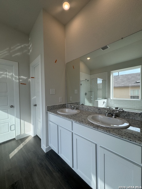 Image 8 of 33 For 6122 Quiet Oak Place