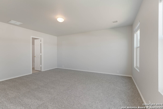 Image 22 of 38 For 5124 Brookline