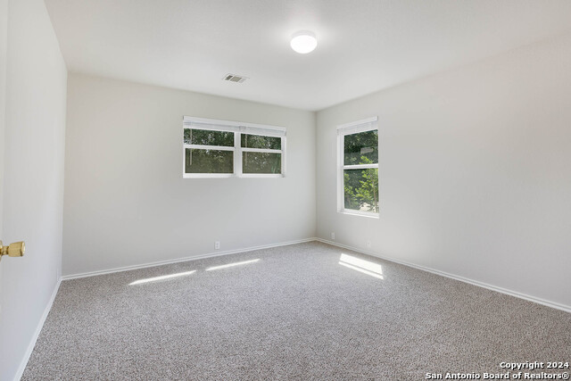 Image 31 of 38 For 5124 Brookline