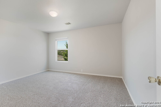 Image 33 of 38 For 5124 Brookline