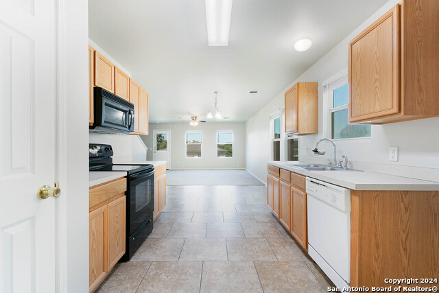 Image 9 of 38 For 5124 Brookline