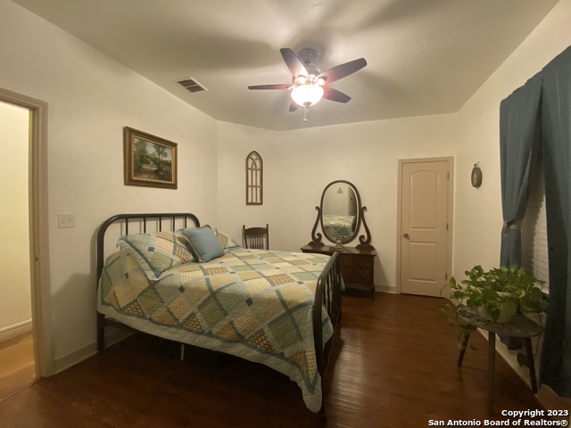 Listing photo id 7 for 326 State Highway 46 E