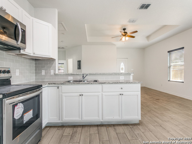 Image 13 of 27 For 862 Southcross W