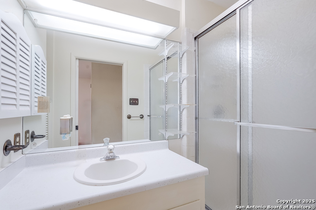 Image 15 of 32 For 117 Twinleaf