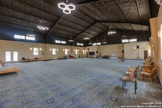 Listing photo id 25 for 7802 Ranch Rd 1051