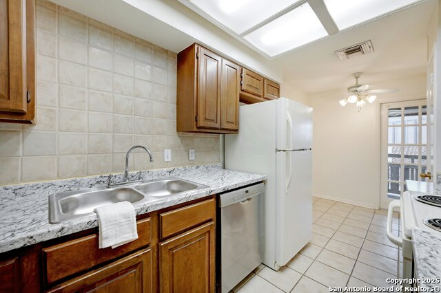 Image 13 of 28 For 7738 Chambers Rd  911