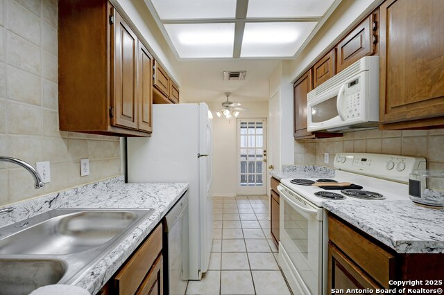 Image 14 of 28 For 7738 Chambers Rd  911