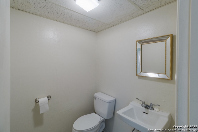 Listing photo id 22 for 14326 Bulverde