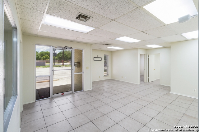 Listing photo id 7 for 14326 Bulverde