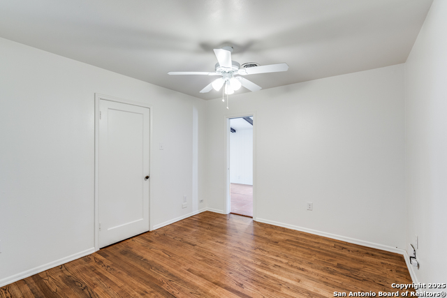 Image 11 of 25 For 215 Woodcrest