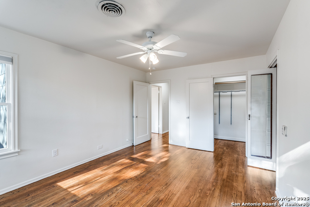 Image 15 of 25 For 215 Woodcrest