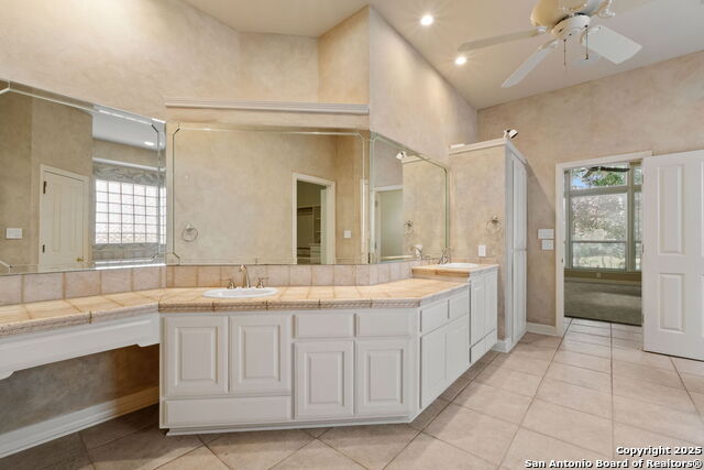 Image 23 of 31 For 18854 Calle Cierra