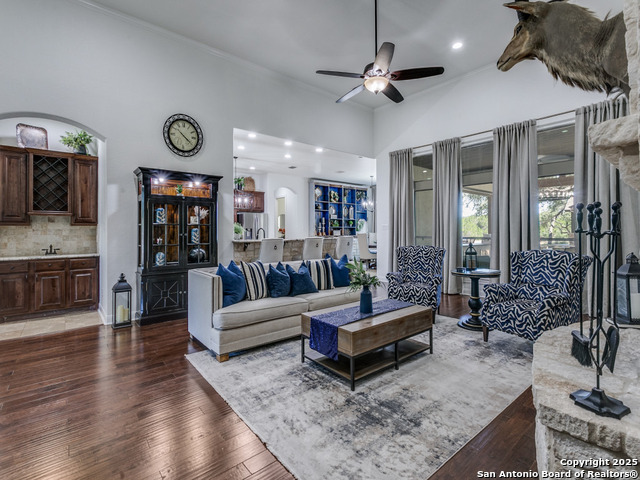 Image 12 of 57 For 1341 Glenwood