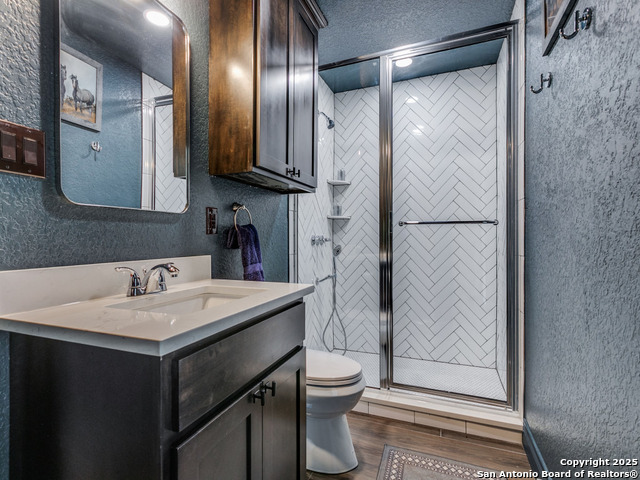 Image 45 of 57 For 1341 Glenwood