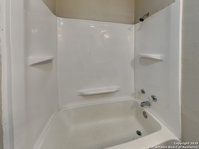 Image 16 of 18 For 10218 Basin  