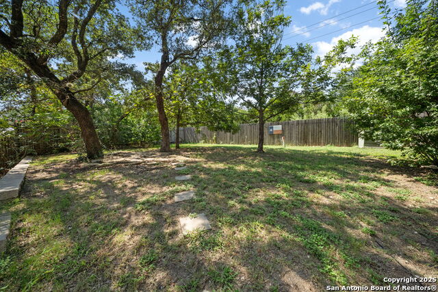 Image 29 of 32 For 25119 Royal Land