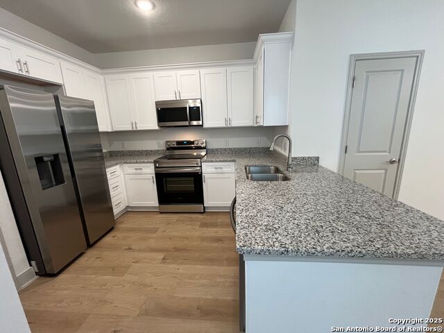 Image 4 of 15 For 7525 Briarwood Pass  102