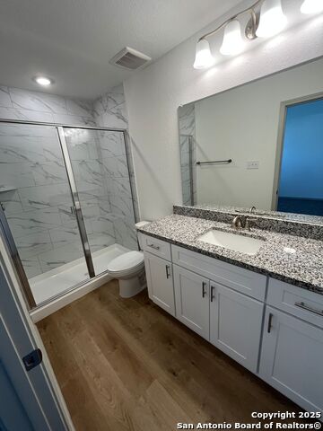 Image 9 of 15 For 7525 Briarwood Pass  102