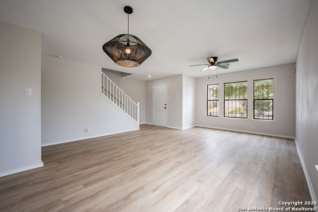 Image 13 of 33 For 11203 Berkley Sq