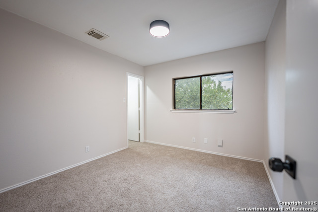 Image 24 of 33 For 11203 Berkley Sq