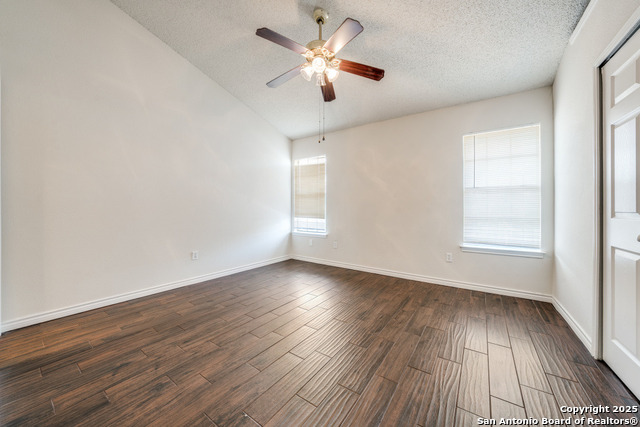 Image 23 of 31 For 10254 Dover Ridge  204