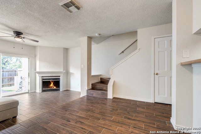 Image 9 of 31 For 10254 Dover Ridge  204