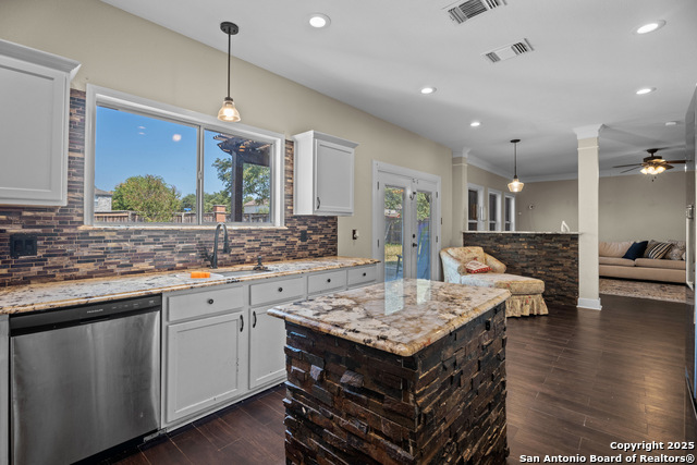 Image 15 of 29 For 11963 Adriana Maria