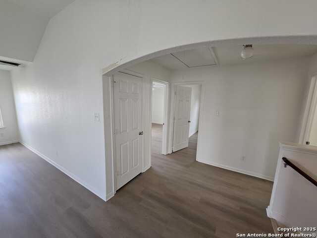 Image 13 of 24 For 4006 Shervin