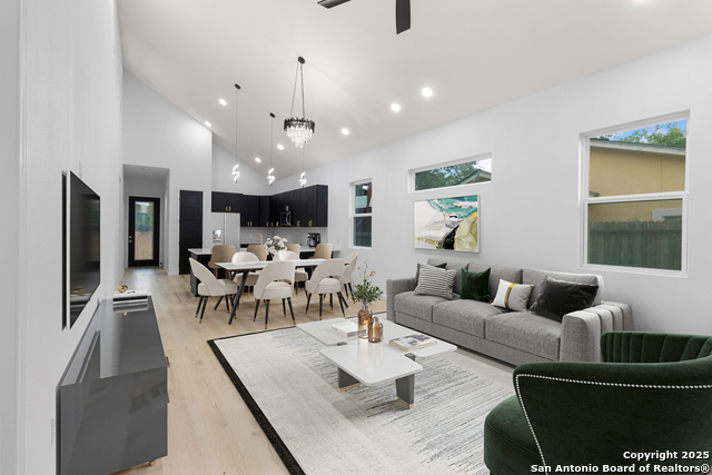 Image 3 of 14 For 1422 Sherman