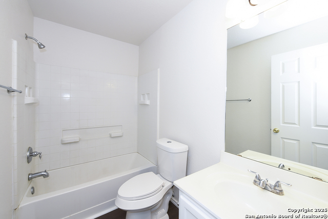 Image 16 of 28 For 8118 Grissom Circle