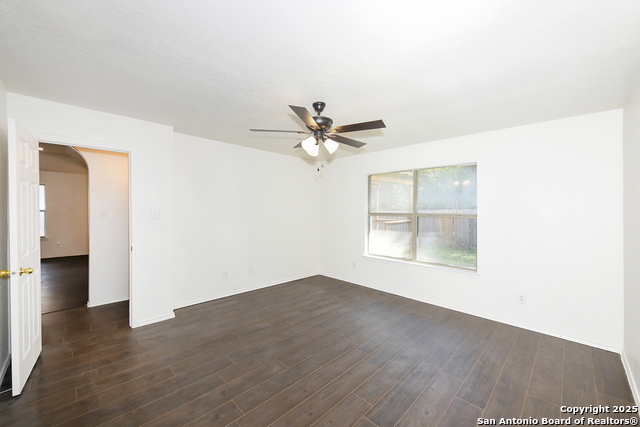 Image 18 of 28 For 8118 Grissom Circle