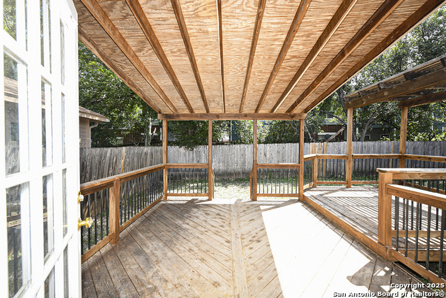 Image 22 of 28 For 8118 Grissom Circle